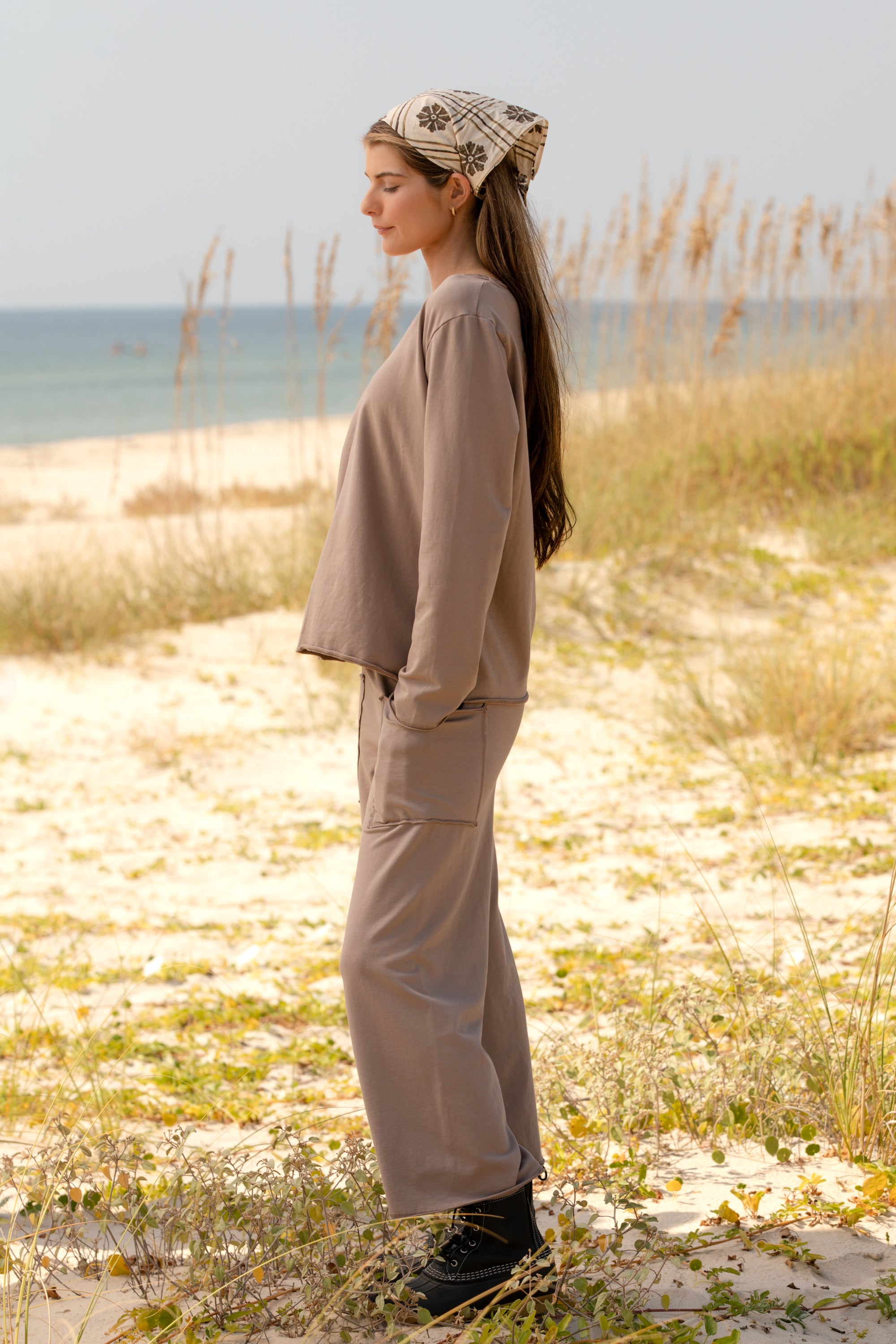 Becasa-Sunday-Cotton-Pullover-Taupe