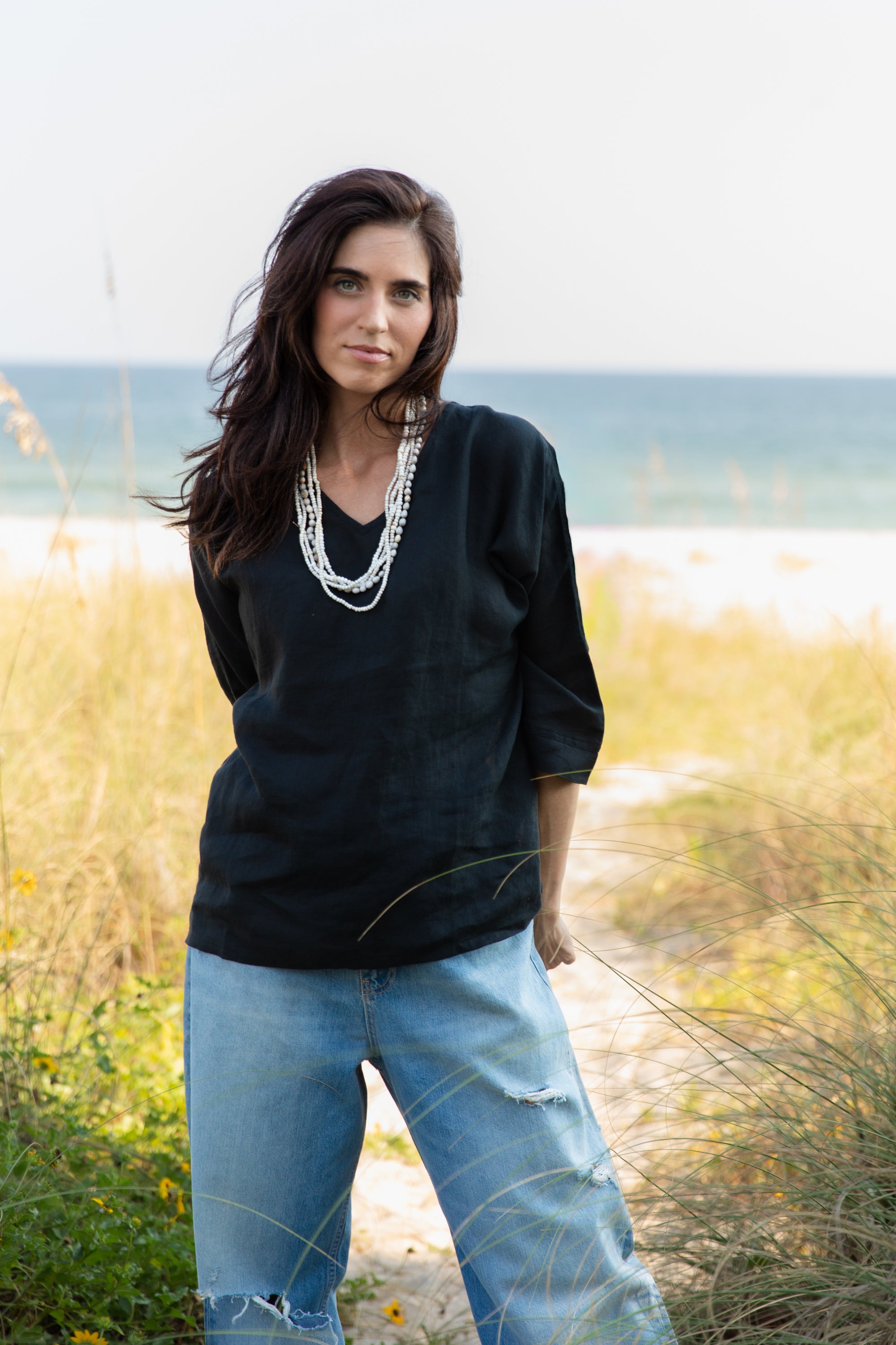 Becasa-Weekend-Linen-Tee-Black