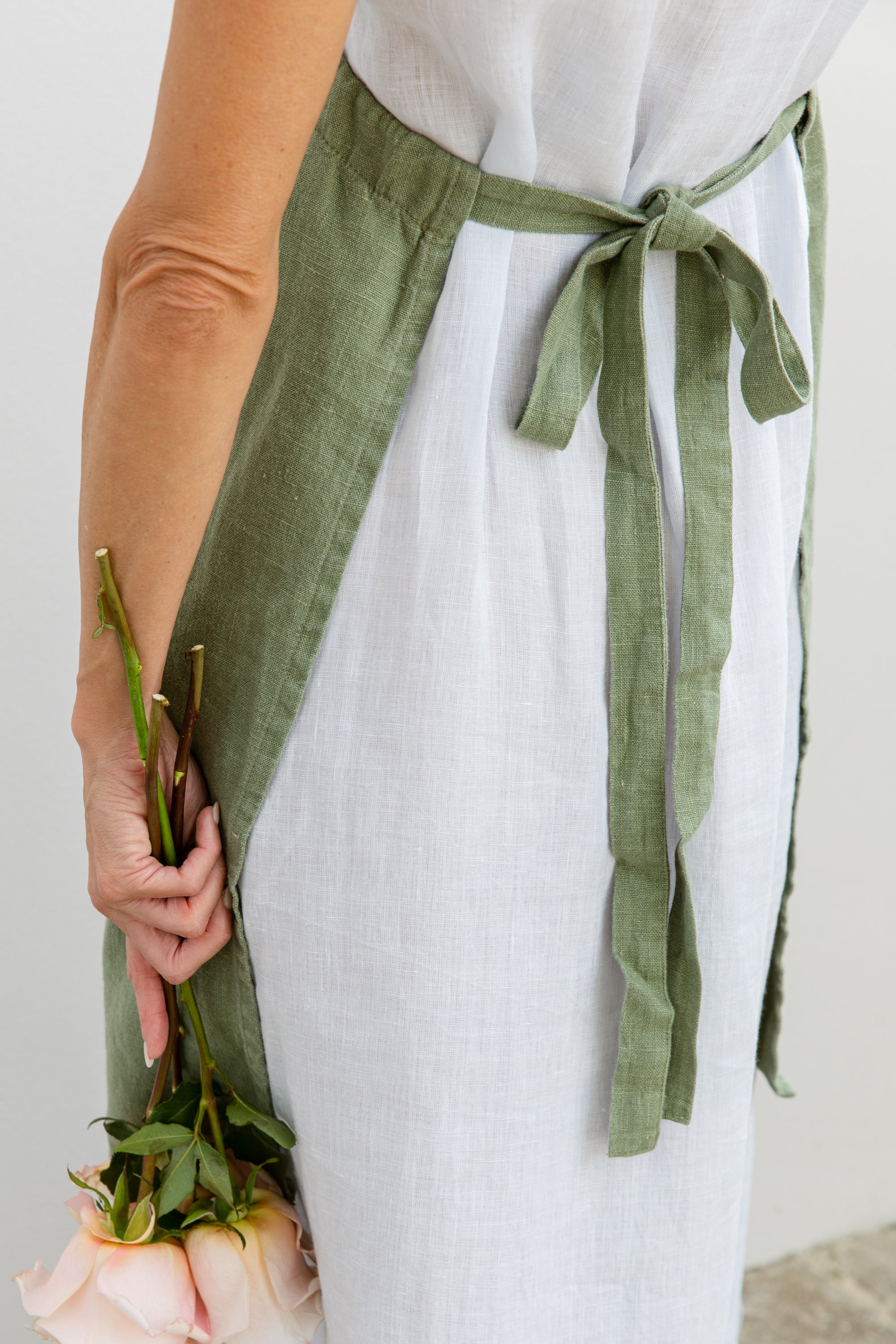 Adjustable Linen Apron - Khaki