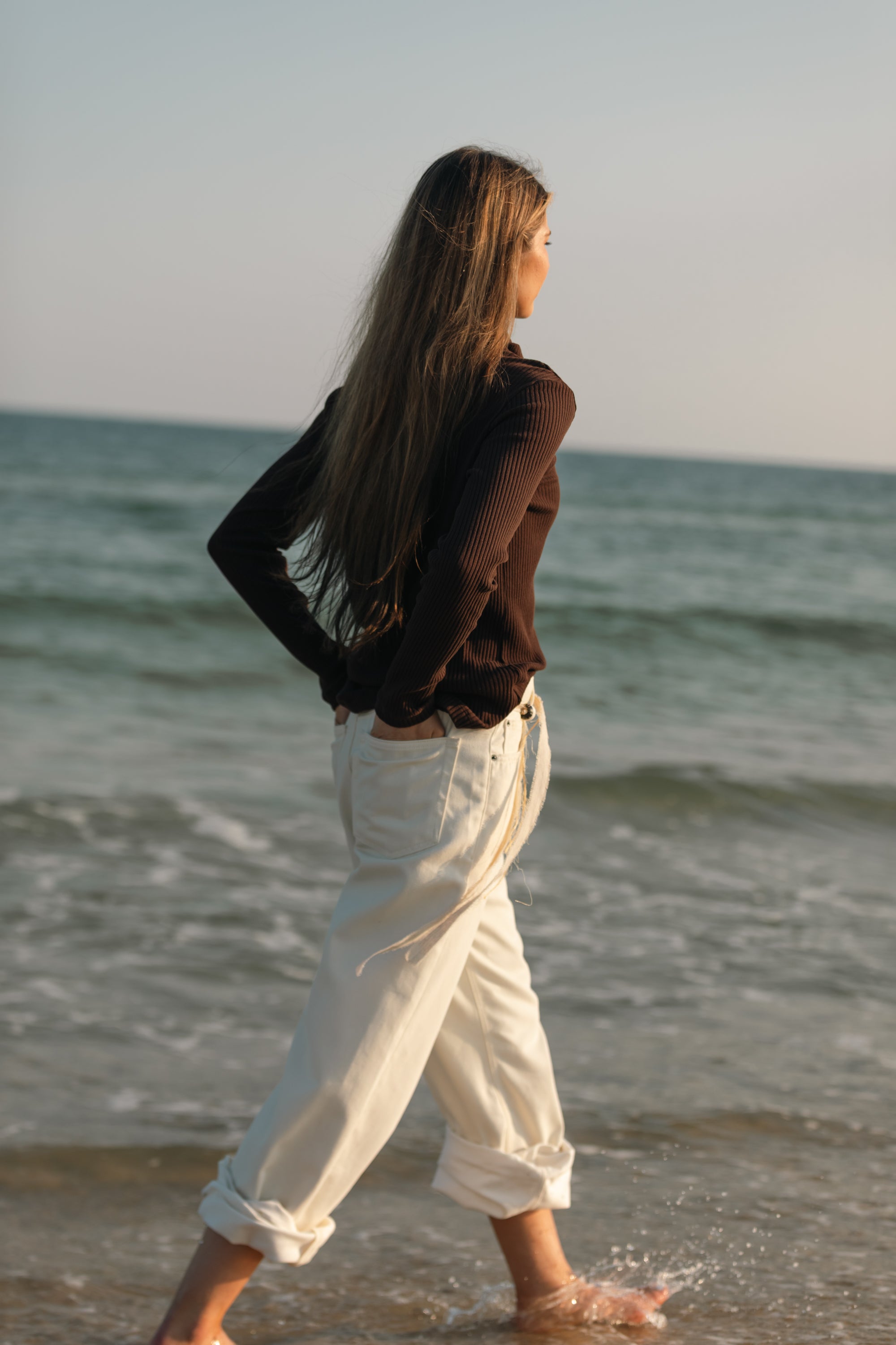 Beach-Bonfire-Sweater-Chocolate