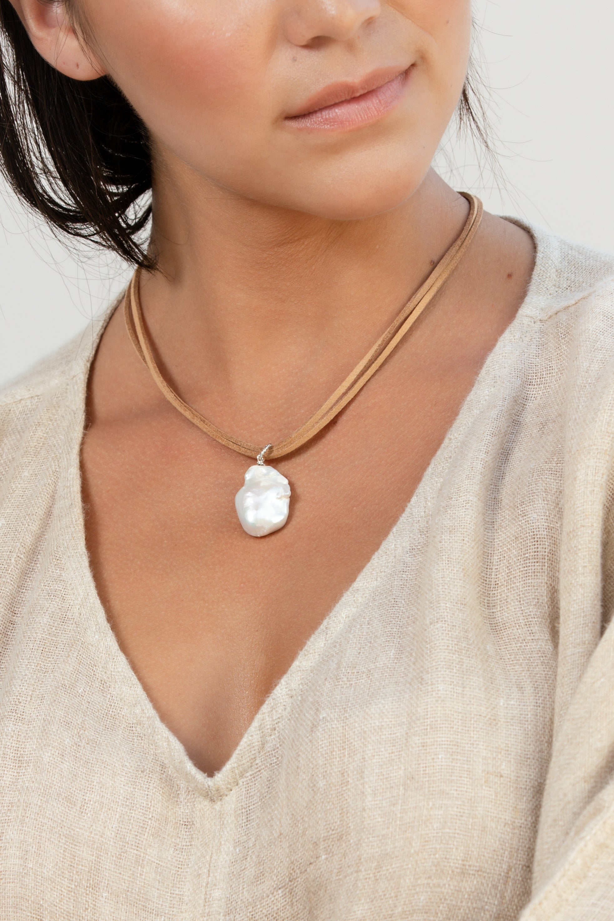 Becasa-Pearl-Suede-Necklace 