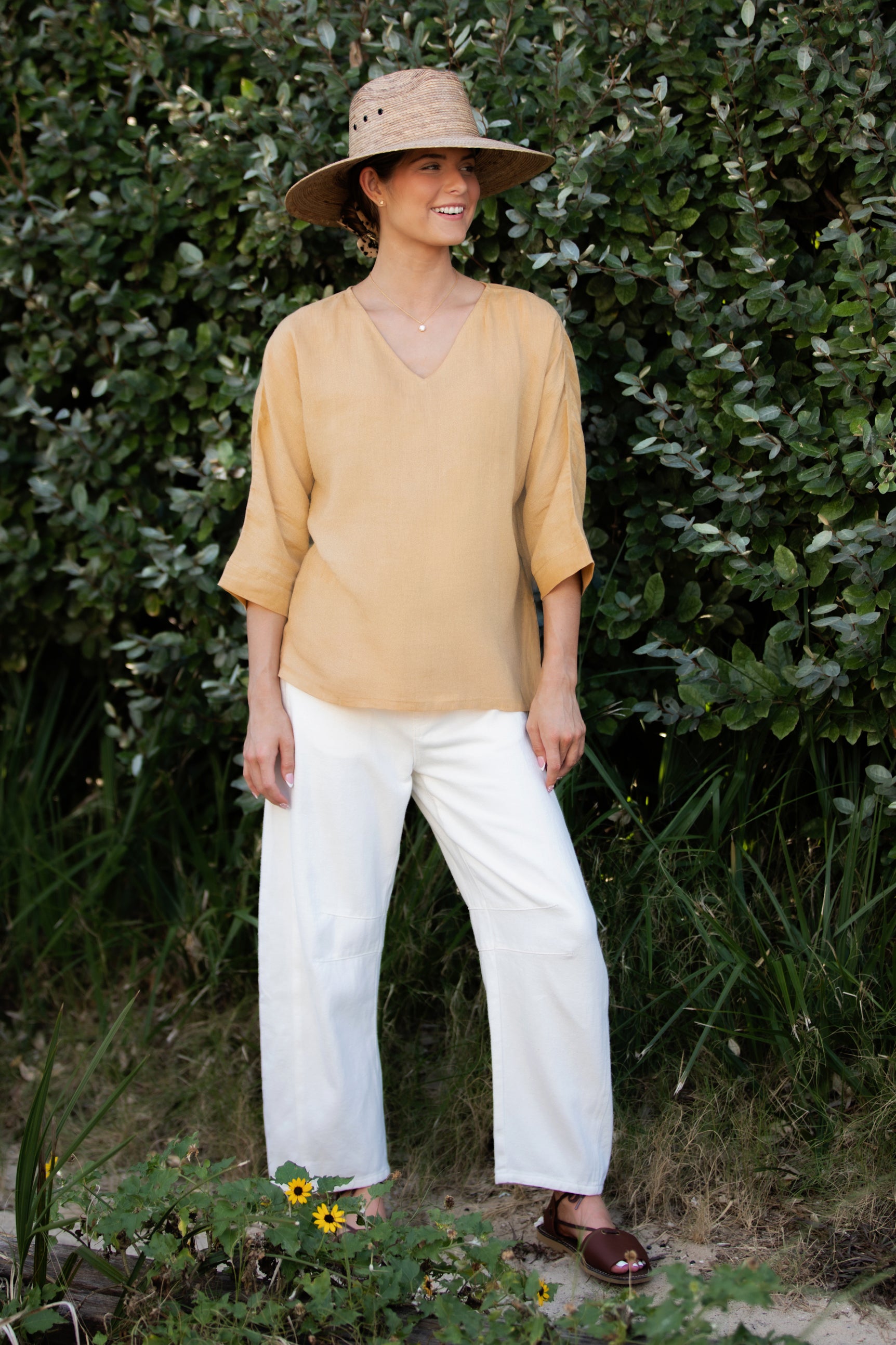 weekend linen tee