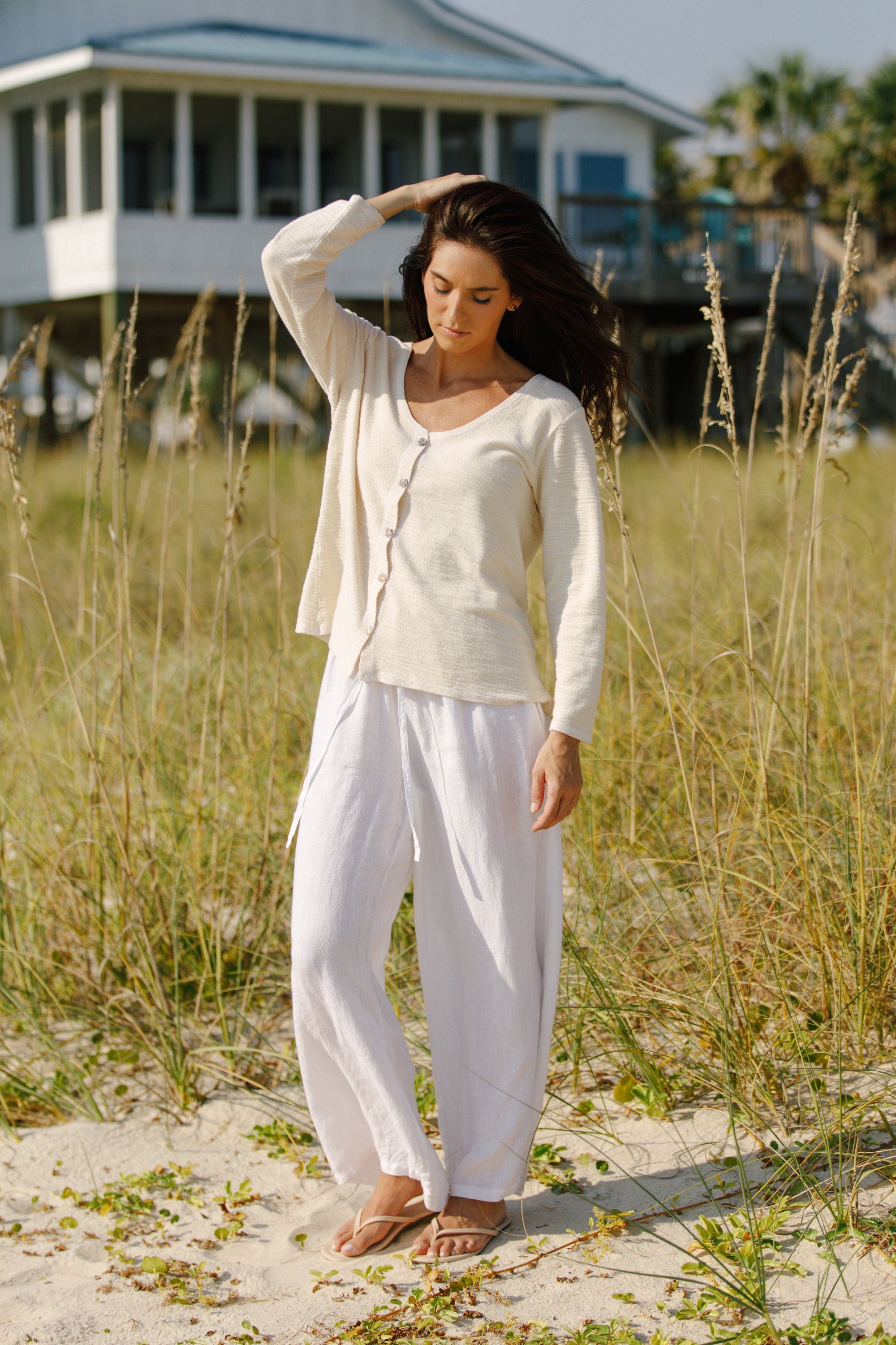 Becasa-porch-cardigan-Shellwhite