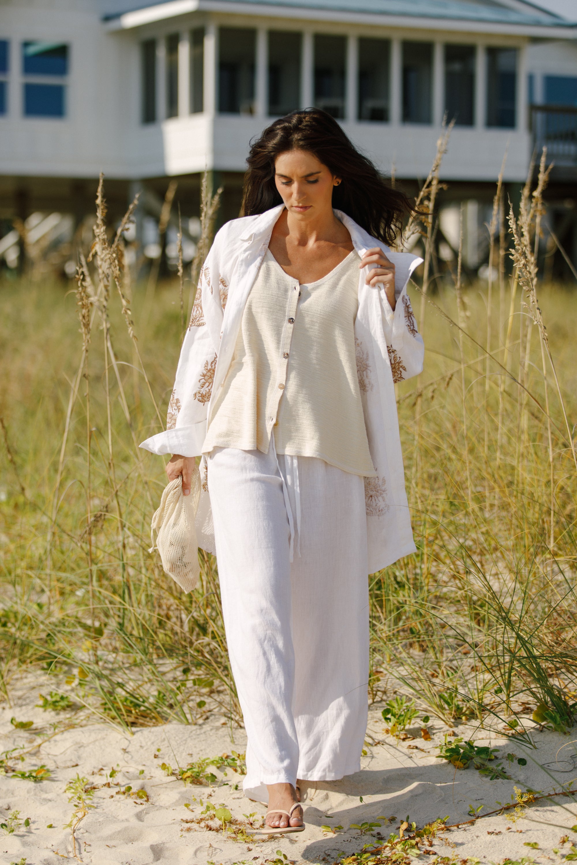Becasa-porch-cardigan-Shellwhite