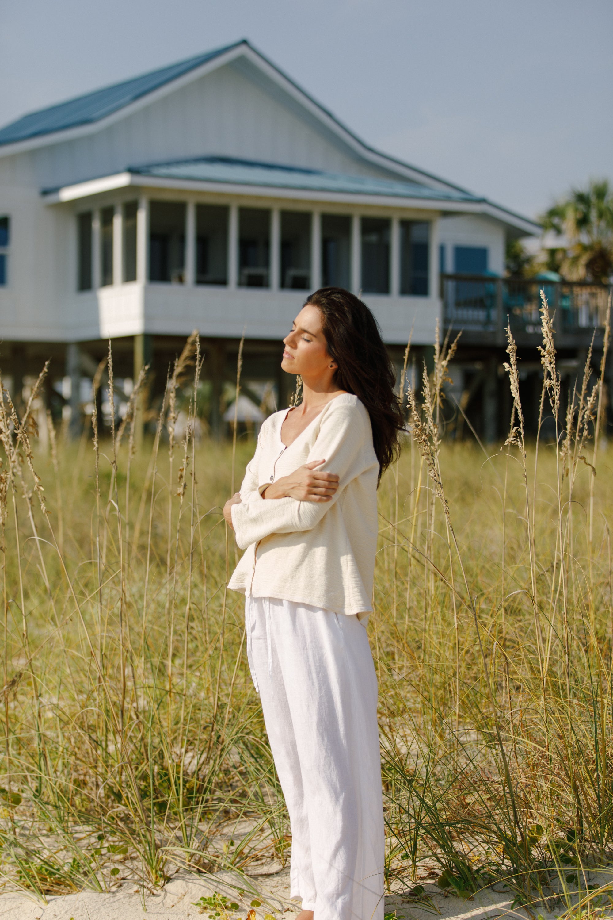 Becasa-porch-cardigan-Shellwhite