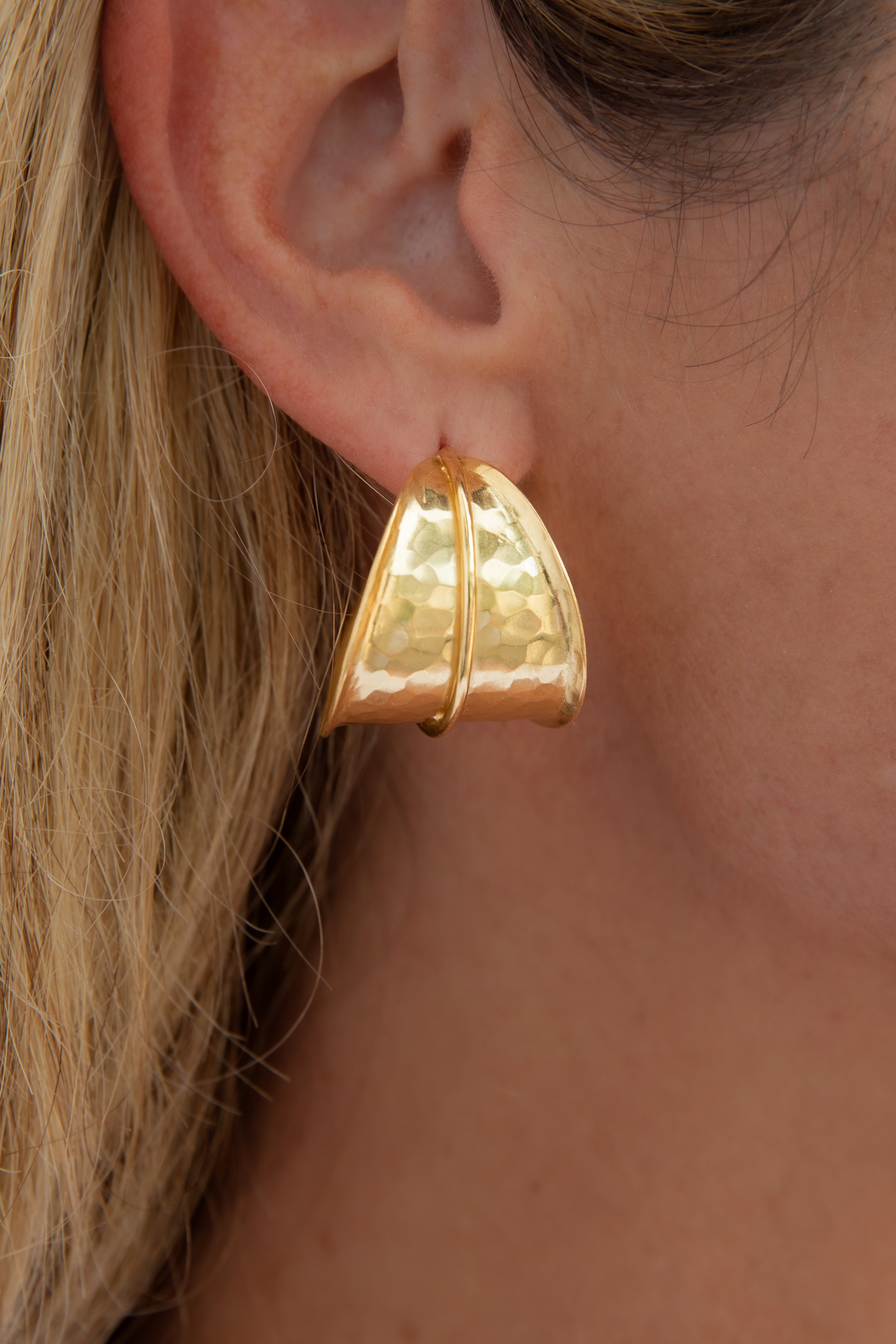 becasa radiant wide hoops