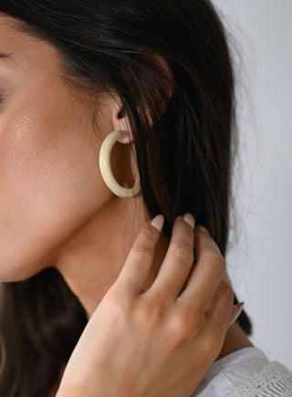 Palm Ivory Hoop Earrings - Natural